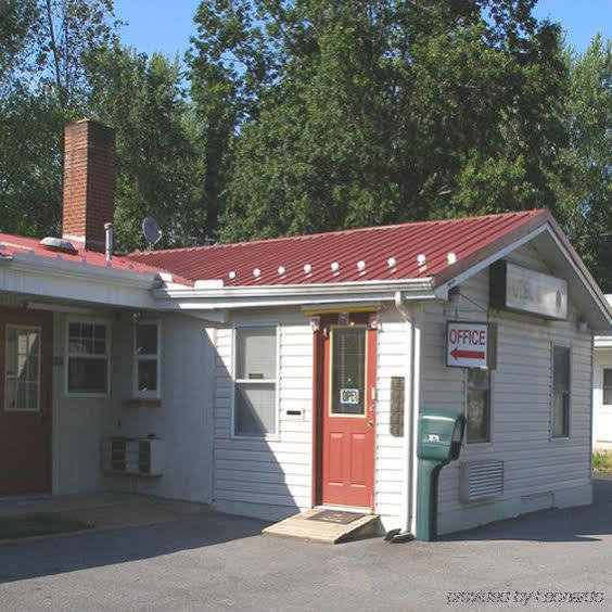 Red Carpet Inn Duncannon New Buffalo Buitenkant foto